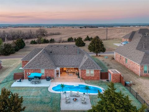Photo of 4850 W Canyon Road, Guthrie, OK 73044 (MLS # 1220018)