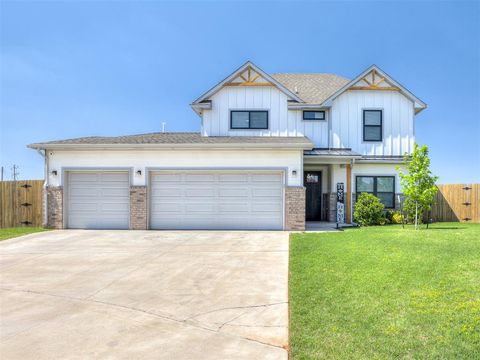 Photo of 101 Carlow Way, Yukon, OK 73099 (MLS # 1225381)