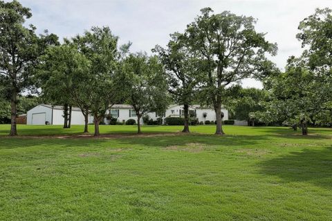 Photo of 13270 El Zorro, Edmond, OK 73034 (MLS # 1233416)