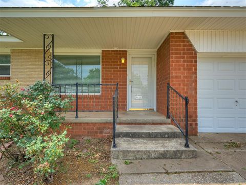 Photo of 20810 Silver Street, Harrah, OK 73045 (MLS # 1230238)