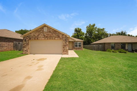 Photo of 1850 Bliss Circle, Newcastle, OK 73065 (MLS # 1234159)