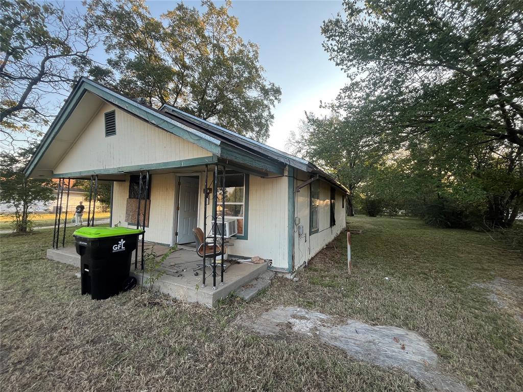 Tecumseh, Oklahoma 74873, United States, 3 Bedrooms Bedrooms, ,1 BathroomBathrooms,Residential,Active,220717