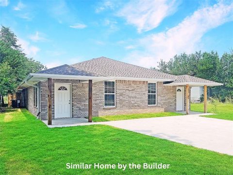 Photo of 324 NW 122nd Street, Oklahoma City, OK 73114 (MLS # 1214508)
