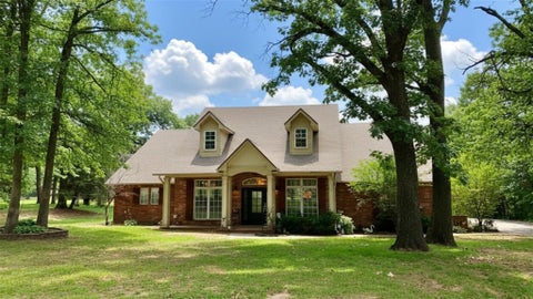 Photo of 16316 Cobblestone Circle, Choctaw, OK 73020 (MLS # 1251556)