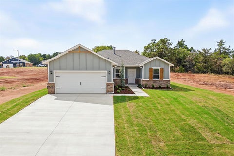 Photo of 441 Stella Trail, Guthrie, OK 73044 (MLS # 1250759)