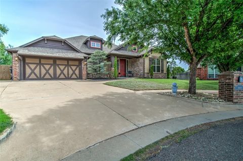 Photo of 18301 Orozco Circle, Edmond, OK 73012 (MLS # 1227831)