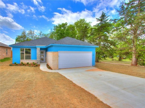 Photo of 200 E 6th Street, Arcadia, OK 73007 (MLS # 1255487)