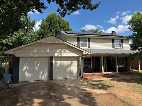 Photo of 801 Nancy Lynn Terrace, Norman, OK 73069 (MLS # 1231307)