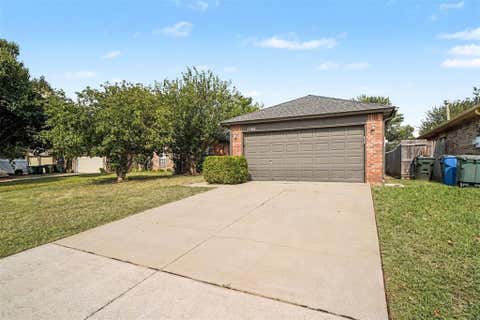 Photo of 1208 San Fidel Lane, Edmond, OK 73003 (MLS # 1242689)