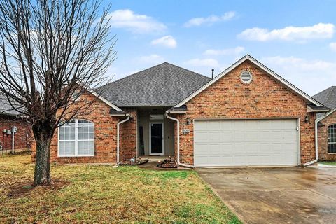Photo of 1800 Jordan Drive, Moore, OK 73160 (MLS # 1228696)