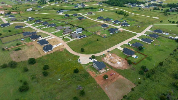 9563 VISTA REACH, EDMOND, OK 73025 - Image ff49f1adc037ea41c2cf5cc93db87899/3278419765