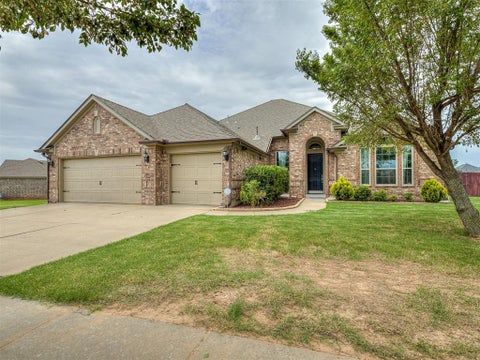 Photo of 18501 El Greco Drive, Edmond, OK 73012 (MLS # 1251855)