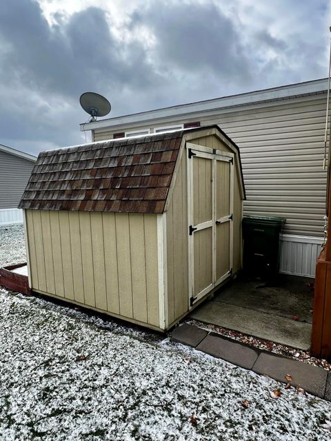 Tiny photo for 25 Winter Pine Drive, Delaware, OH 43015 (MLS # 225045424)