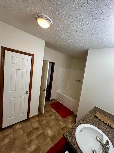 Tiny photo for 25 Winter Pine Drive, Delaware, OH 43015 (MLS # 225045424)