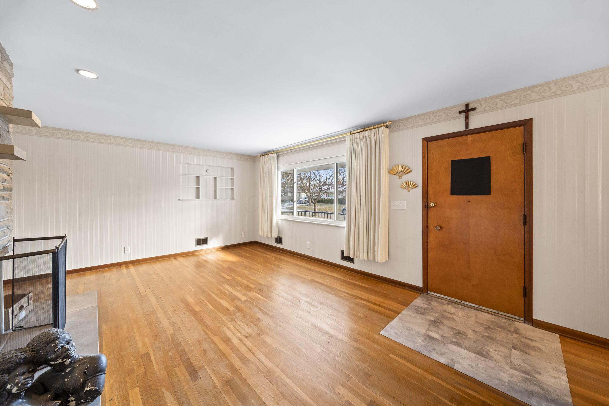 1565 Garywood Avenue