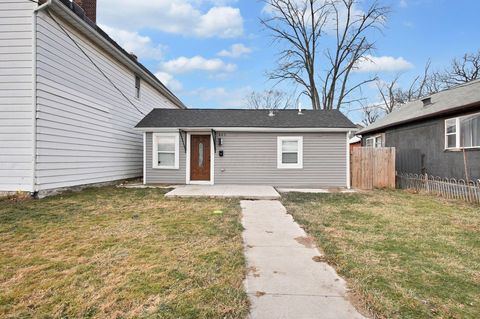 Photo of 445 N Highland Avenue, Columbus, OH 43204 (MLS # 226003455)