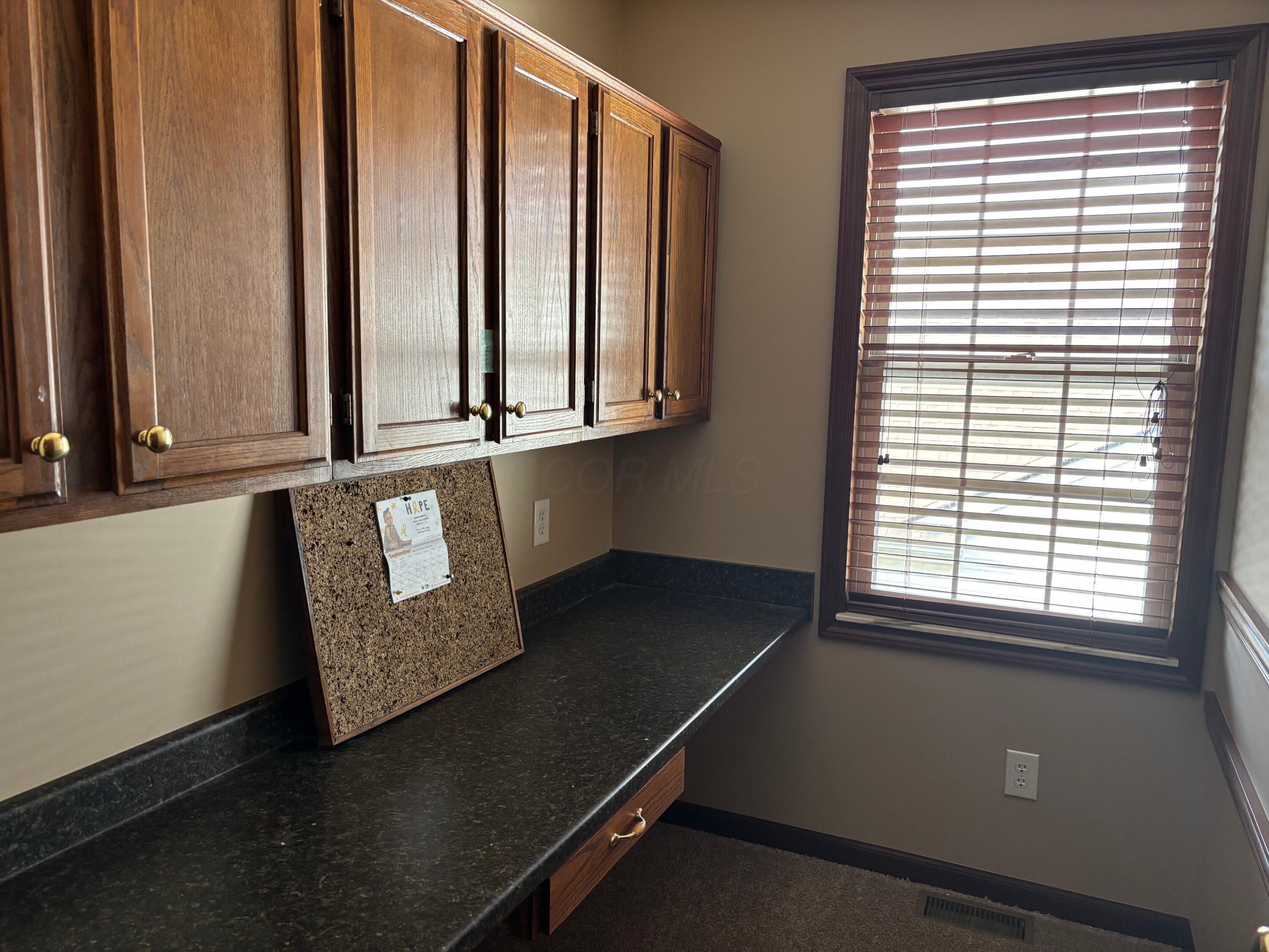 9136 Longstone Drive, Lewis Center, Ohio image 23