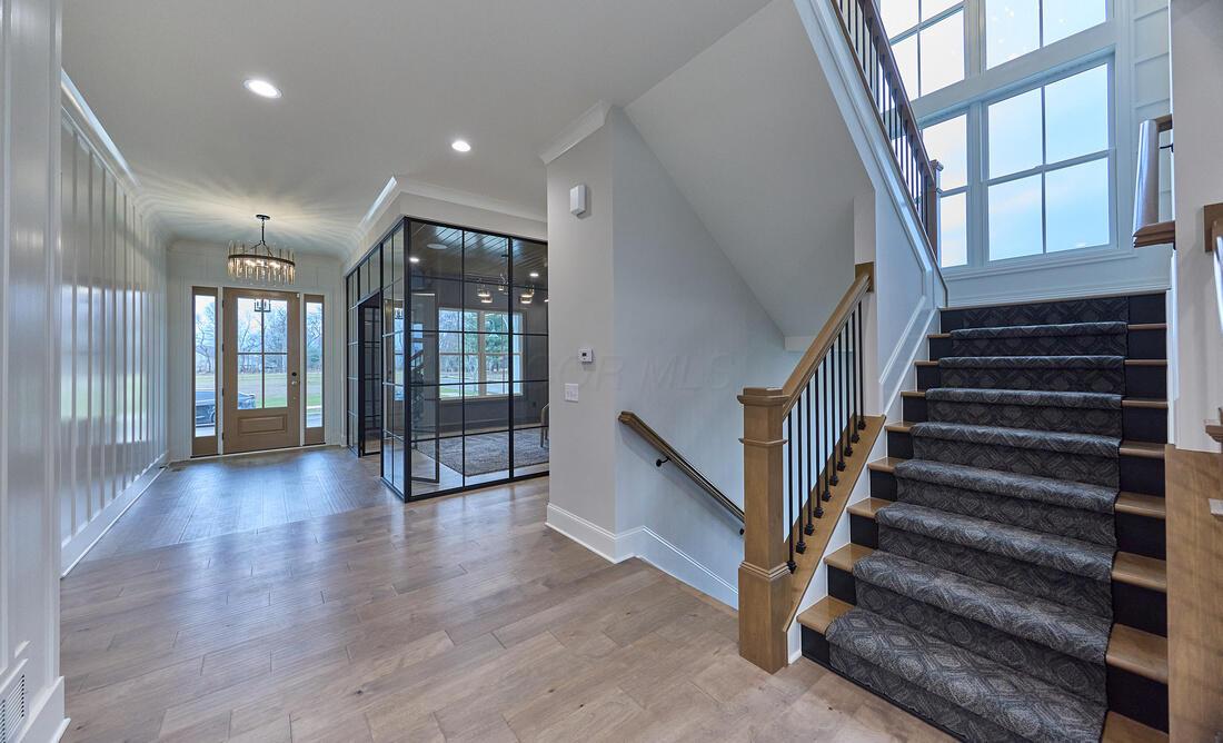 7385 Wood Edge Lane, New Albany, Ohio image 11