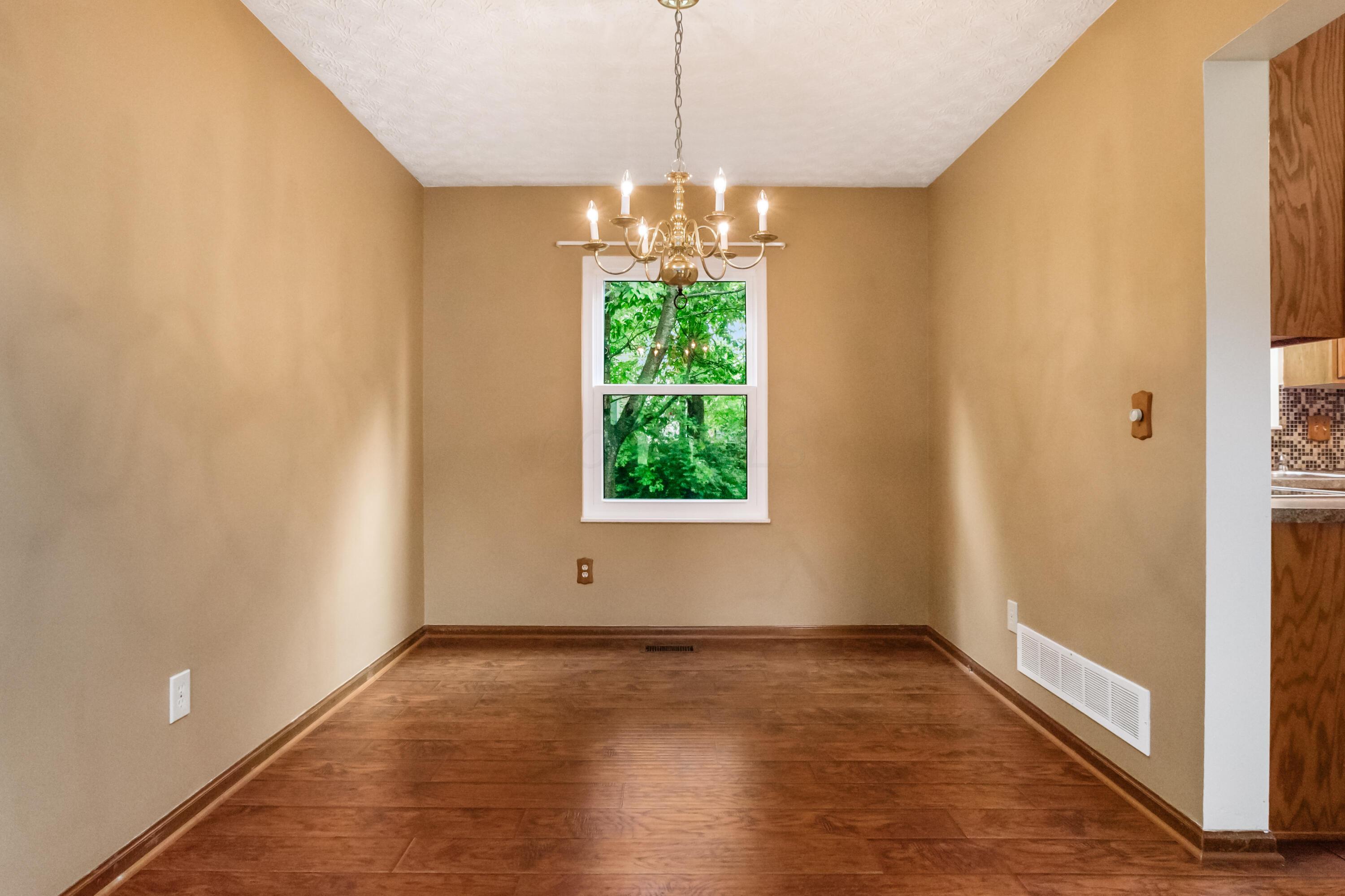 880 Glen Rock Drive