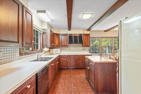 Tiny photo for 3919 Maple Grove Road, Marion, OH 43302 (MLS # 225037470)