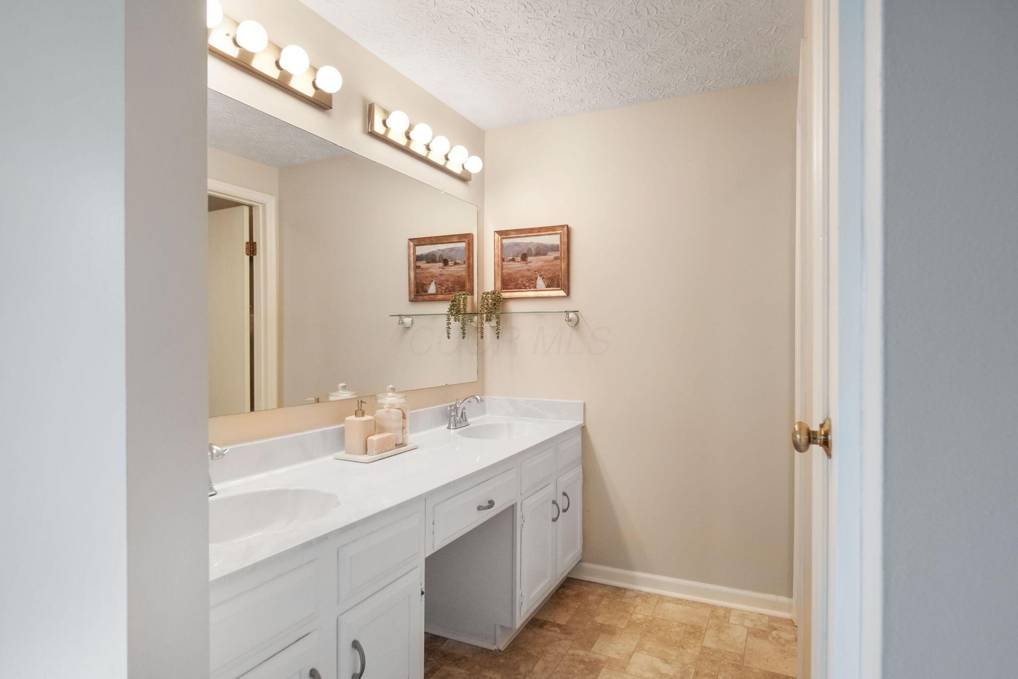 3787 Dinsmore Castle Drive, Columbus, Ohio image 13