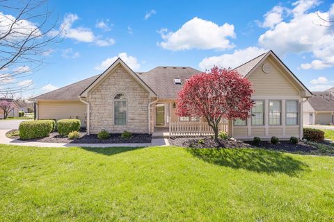 Photo of 1477 Meadow Ridge Drive, Lancaster, OH 43130 (MLS # 226011281)