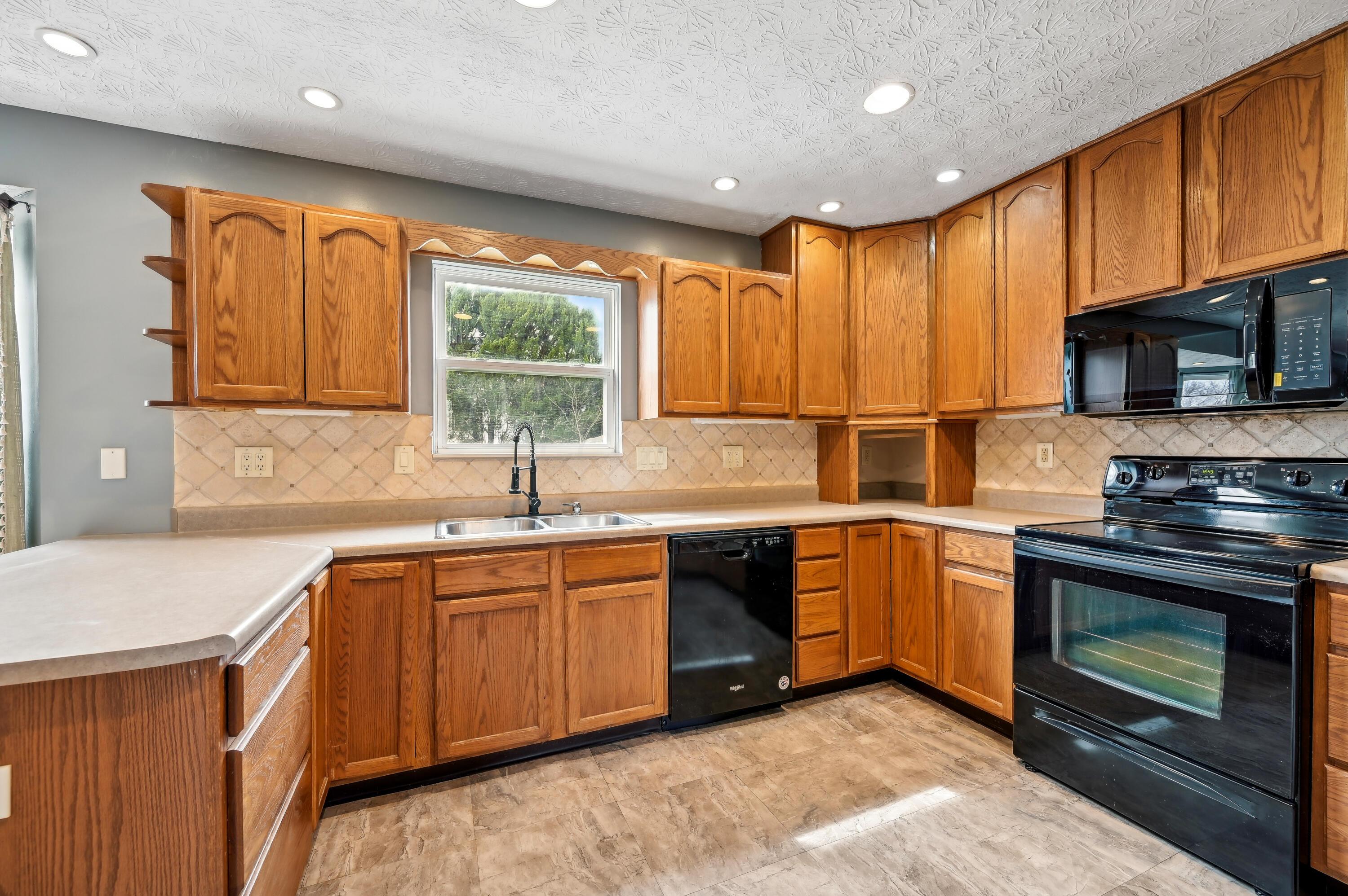 3015 Hauck Drive, Grove City, Ohio image 21