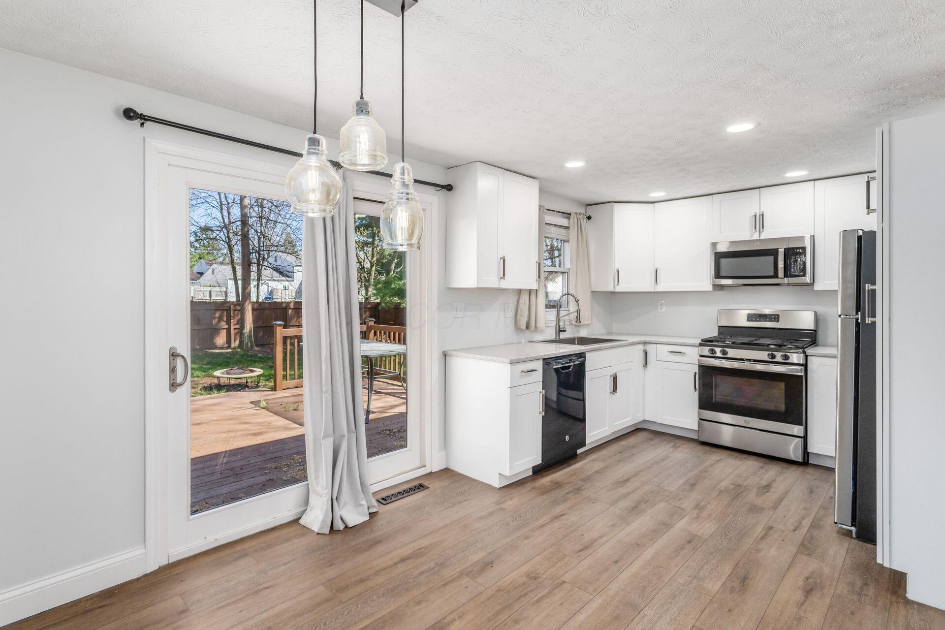 1142 Fletcher Drive, Reynoldsburg, Ohio image 12