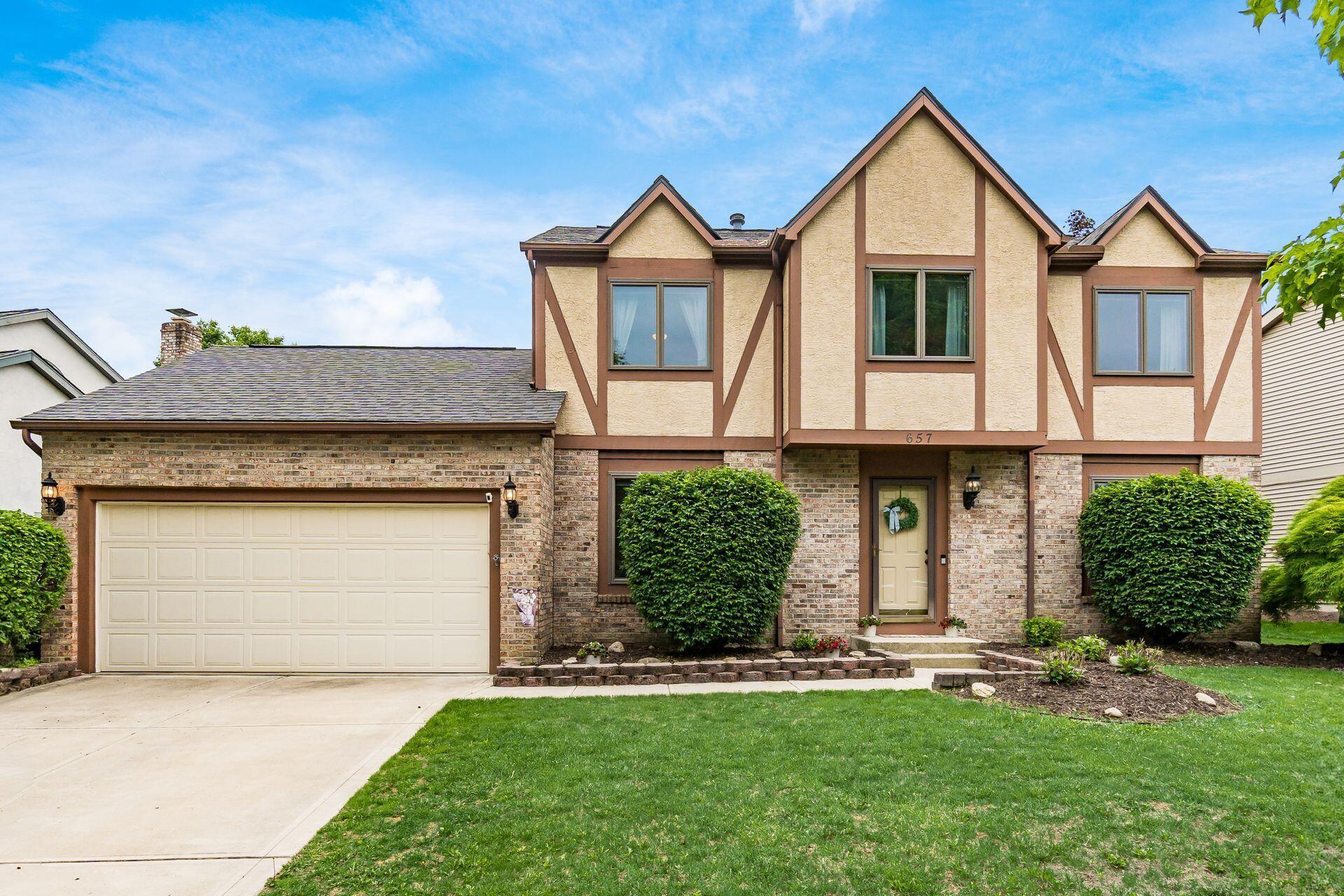 657 Maplerun Lane, Westerville, Ohio image 1