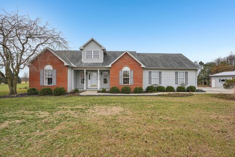 Photo of 7260 State Route 56 SE, Mount Sterling, OH 43143 (MLS # 226000133)