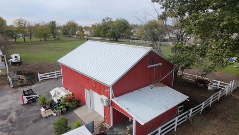 Tiny photo for 1091 Vernon Drive, Columbus, OH 43207 (MLS # 226003007)