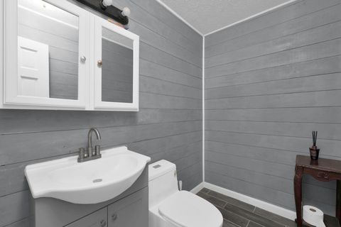 Tiny photo for 1091 Vernon Drive, Columbus, OH 43207 (MLS # 226003007)