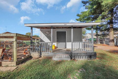 Tiny photo for 1091 Vernon Drive, Columbus, OH 43207 (MLS # 226003007)