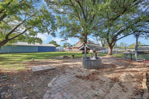 Tiny photo for 1091 Vernon Drive, Columbus, OH 43207 (MLS # 226003007)