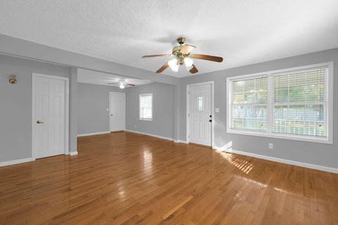 Tiny photo for 1091 Vernon Drive, Columbus, OH 43207 (MLS # 226003007)