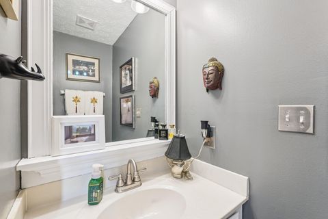 Tiny photo for 3429 Eastwoodlands Trail, Hilliard, OH 43026 (MLS # 225045532)