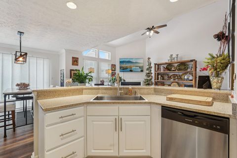 Tiny photo for 3429 Eastwoodlands Trail, Hilliard, OH 43026 (MLS # 225045532)