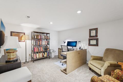 Tiny photo for 3429 Eastwoodlands Trail, Hilliard, OH 43026 (MLS # 225045532)