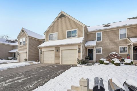 Photo of 3429 Eastwoodlands Trail, Hilliard, OH 43026 (MLS # 225045532)