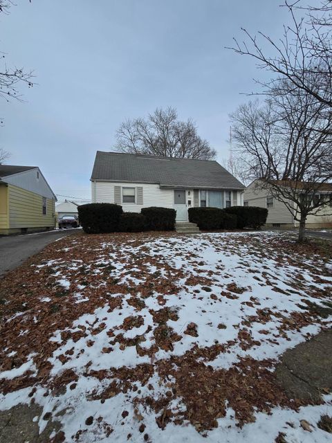 Photo of 3314 Towers Court S, Columbus, OH 43227 (MLS # 225043589)