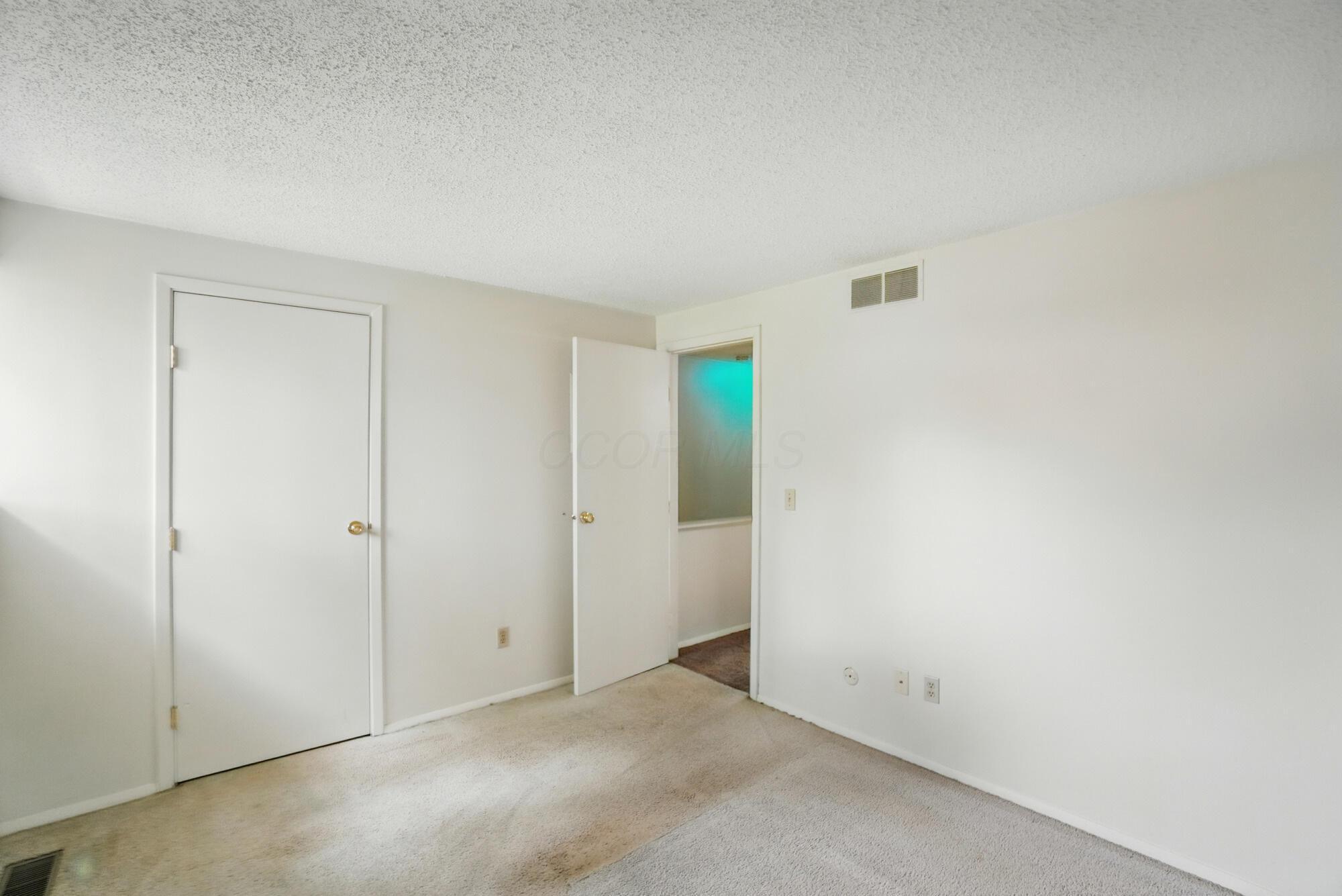 96 Lancelot Lane, Westerville, Ohio image 19