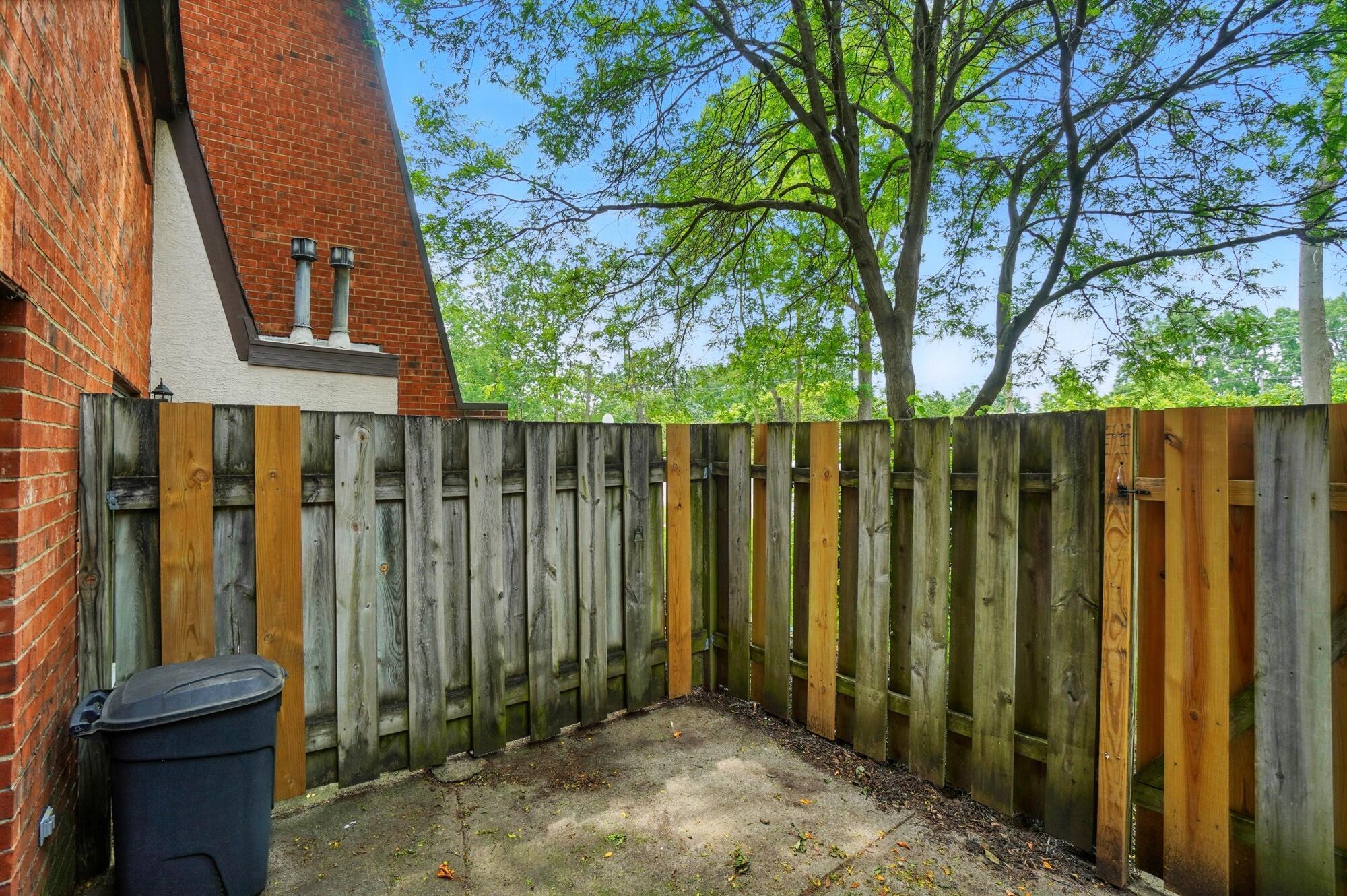 96 Lancelot Lane, Westerville, Ohio image 25