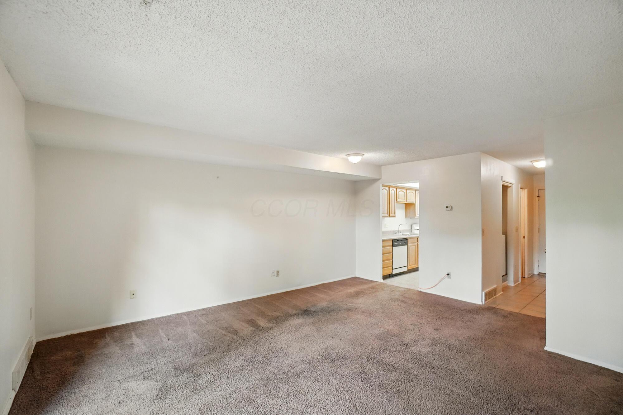 96 Lancelot Lane, Westerville, Ohio image 6