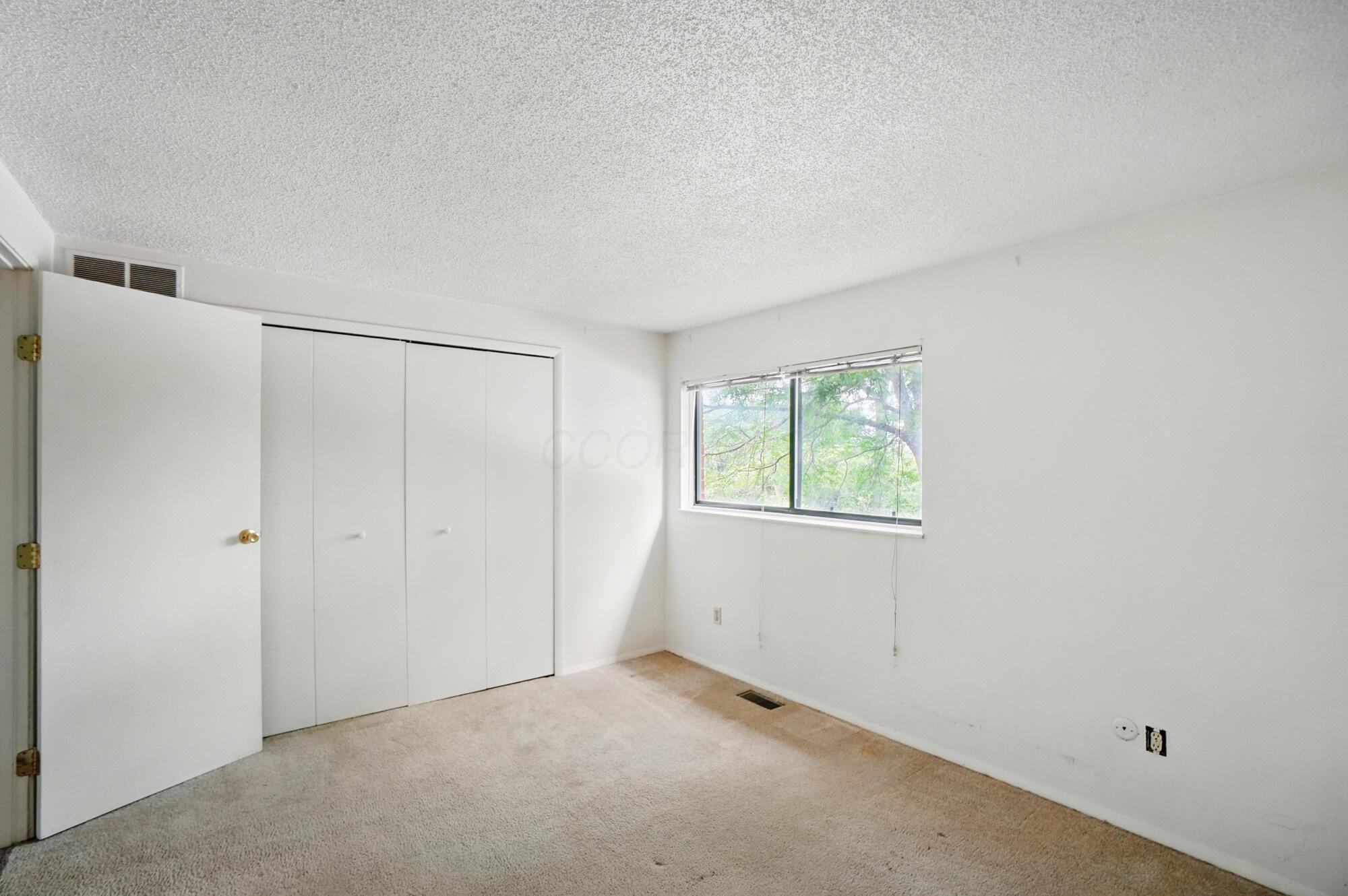 96 Lancelot Lane, Westerville, Ohio image 16