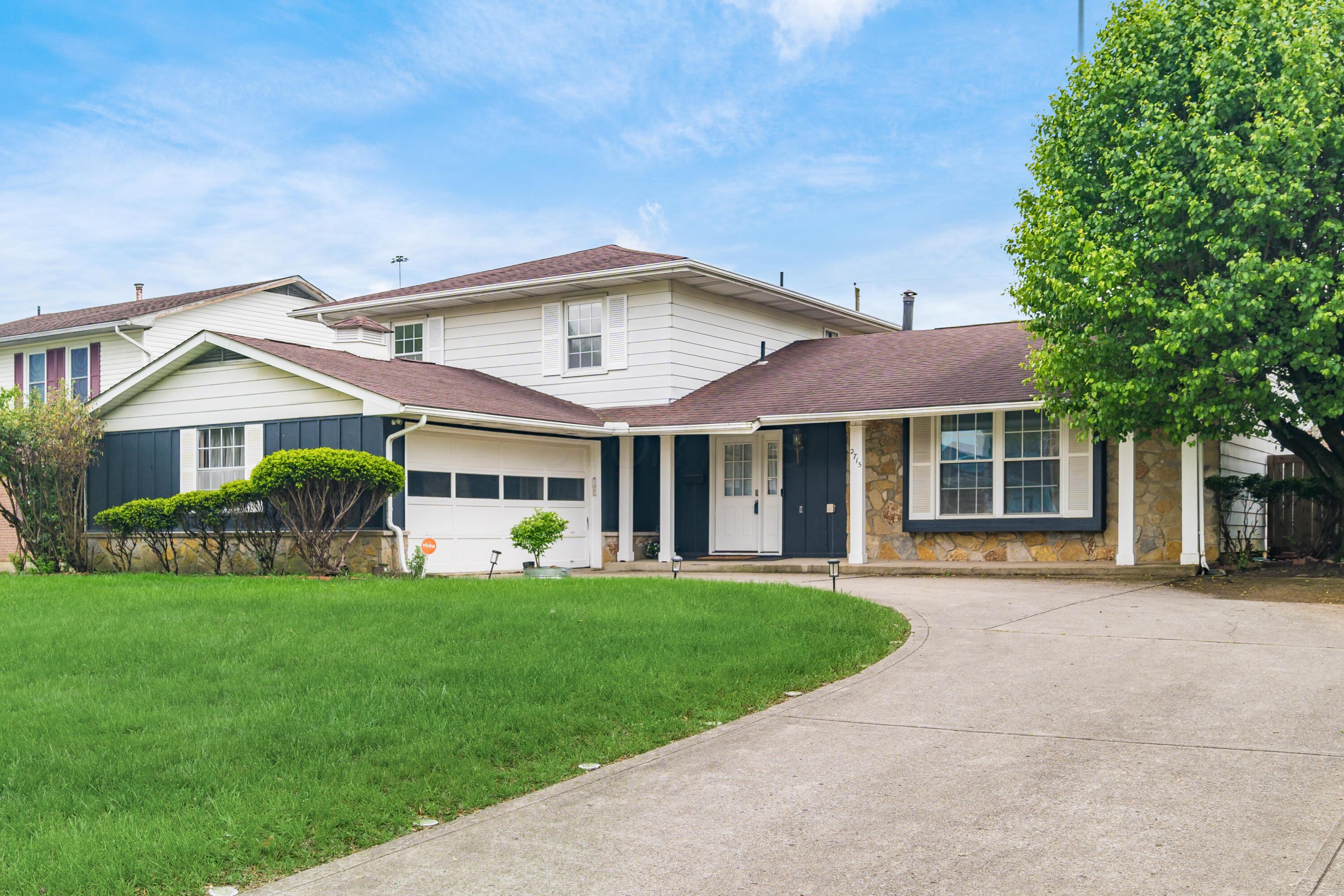 2715 Kenview Road, Columbus, Ohio image 1