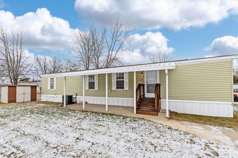 Photo of 8764 SW National Road SW 106 #106, Etna, OH 43062 (MLS # 226001659)