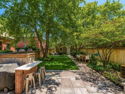 Tiny photo for 538 S 6th Street, Columbus, OH 43206 (MLS # 226020224)