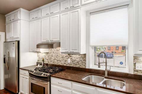 Tiny photo for 538 S 6th Street, Columbus, OH 43206 (MLS # 226020224)