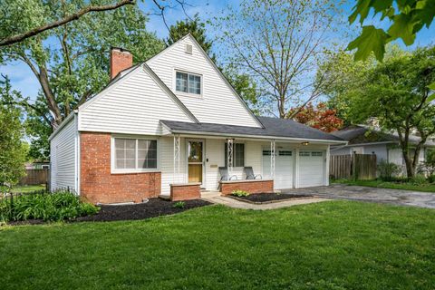 Tiny photo for 3186 Mountview Road, Columbus, OH 43221 (MLS # 226014460)
