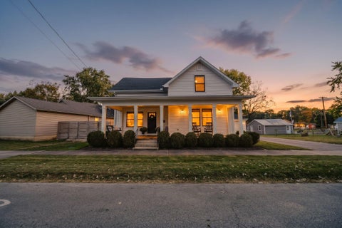 Photo of 333 S Chillicothe Street, Plain City, OH 43064 (MLS # 226038707)